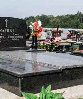 Памятник двойной 15